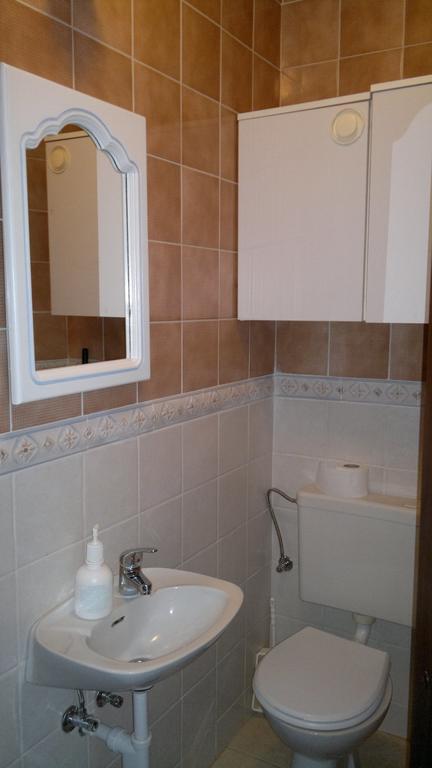 Apartments Ljuba I Mare Malinska Habitación foto